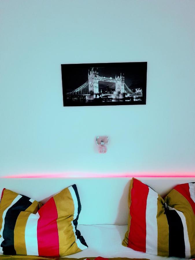 Pecs Park Apartment Ngoại thất bức ảnh